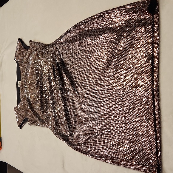 NWT ANNE KLEIN size 4 gold sequin dress - Picture 4 of 13